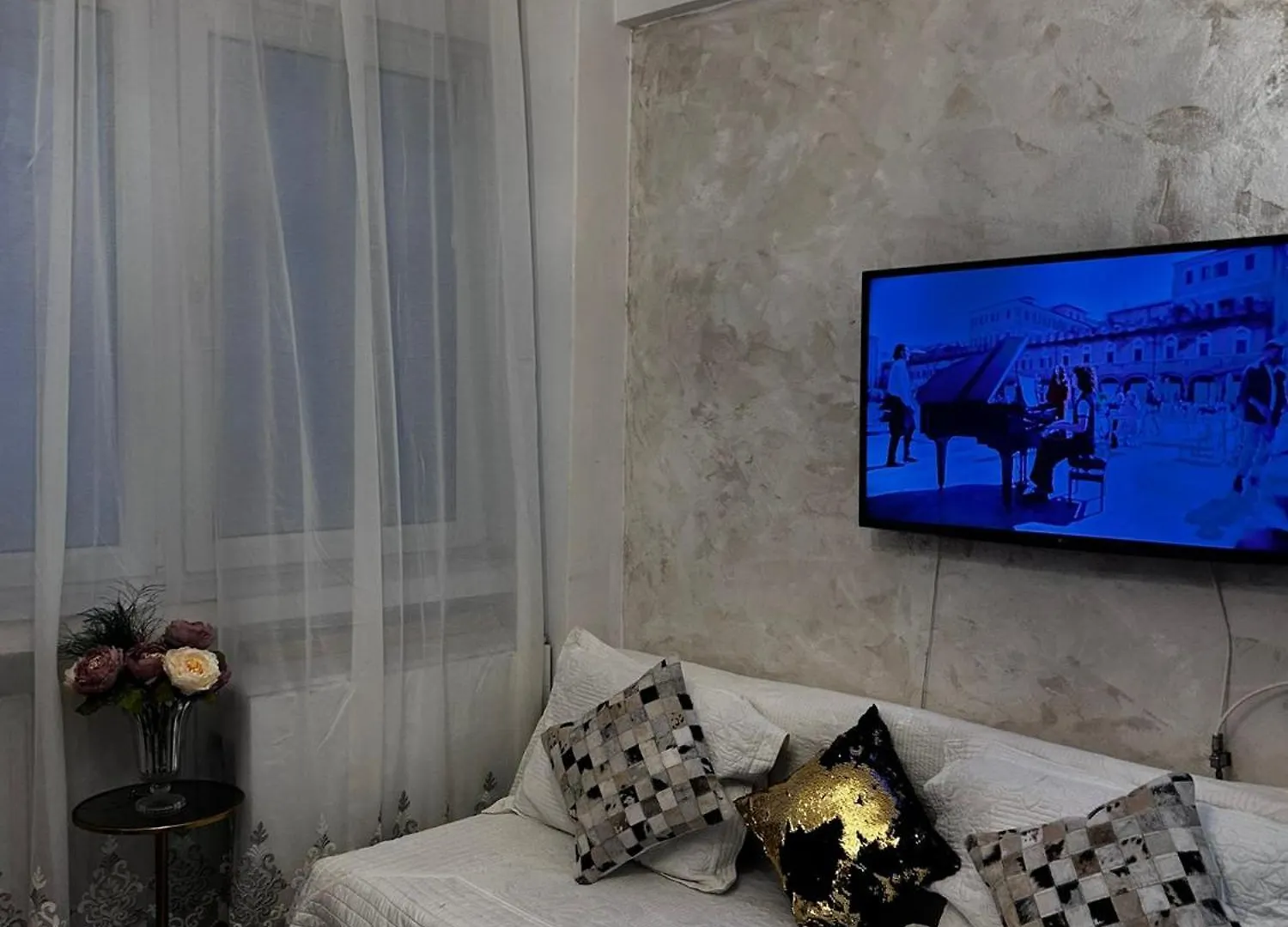 Mini Scala Apartment Bucureşti România