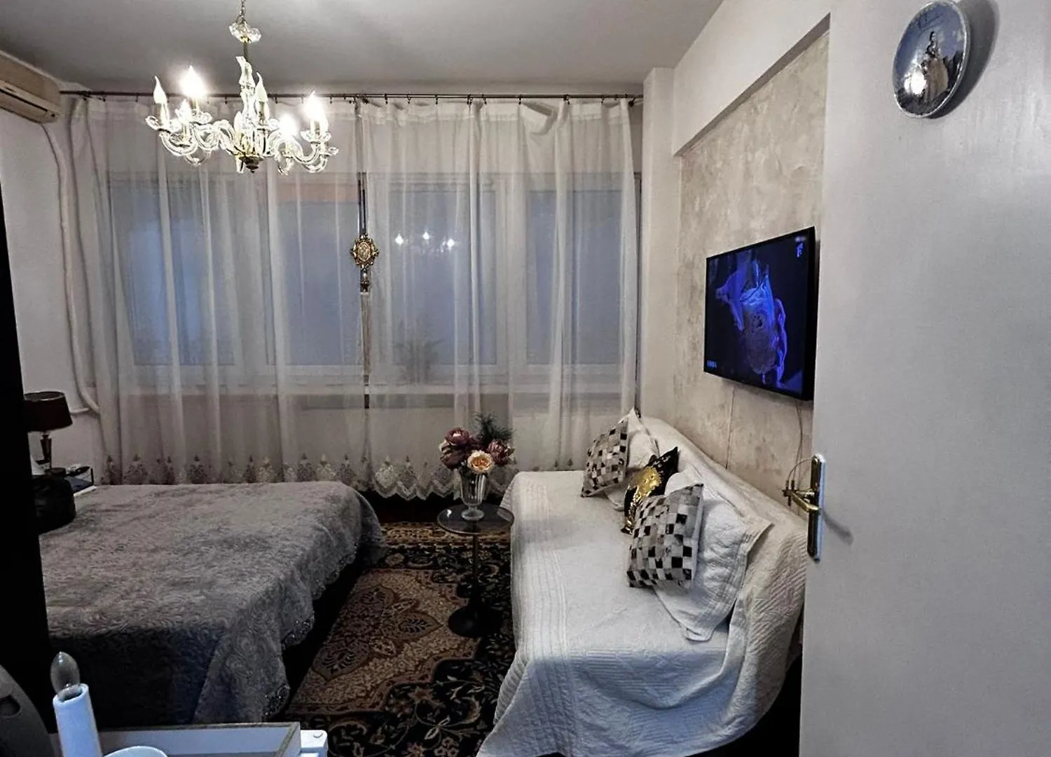 Mini Scala Apartment Bucureşti