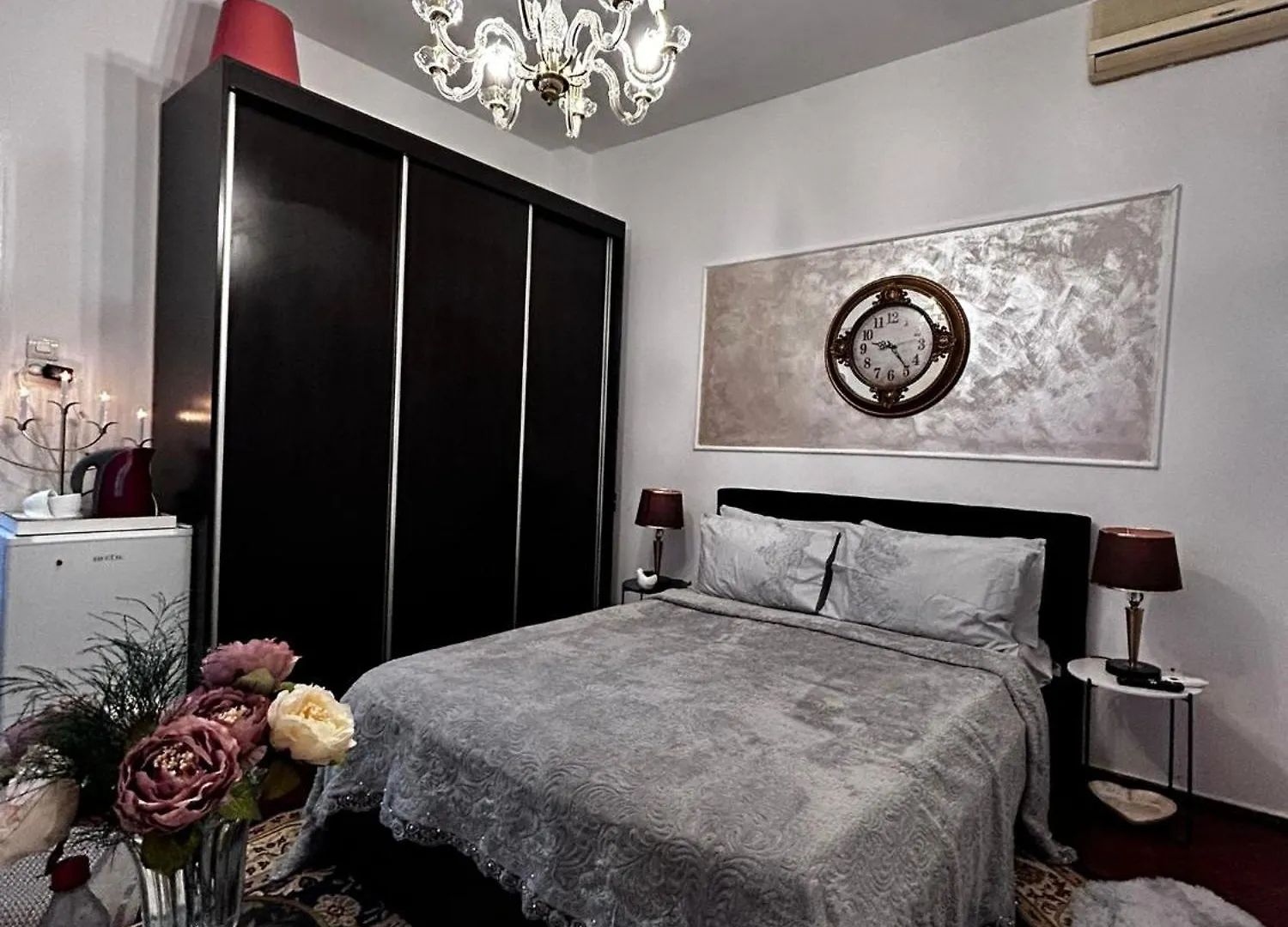 Mini Scala Apartment Bucharest